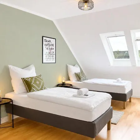 Comfortable 3-room With Balcony Near Hamburg Apartament